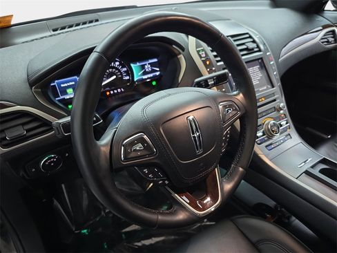 Used 2017 Lincoln MKZ Reserve w/ Technology Package image 17