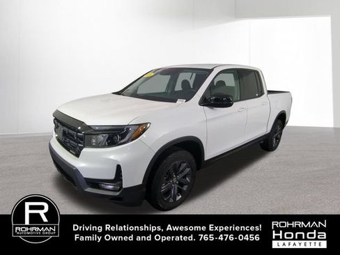 Used 2024 Honda Ridgeline Sport image 10