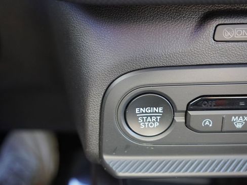 Certified 2025 Ford Bronco Sport Outer Banks w/ Outer Banks Tech Package+ AWD/4WD image 32
