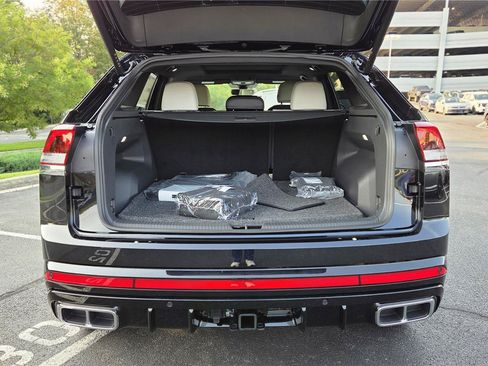 New 2026 Volkswagen Atlas Cross Sport SEL Premium R-Line AWD/4WD image 5