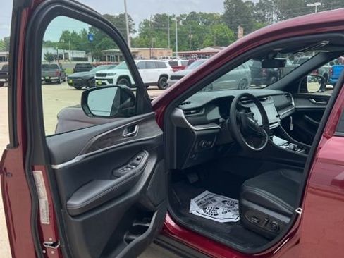 New 2026 Jeep Grand Cherokee L 4WD image 22