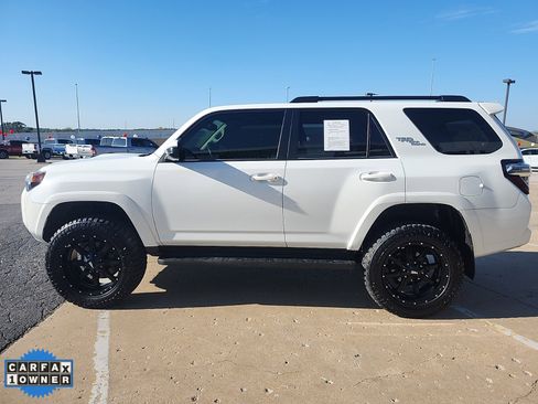 Used 2024 Toyota 4Runner TRD Off-Road image 5