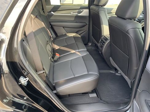Certified 2022 Cadillac XT5 Sportv w/ LPO, Floor Liner Package image 29