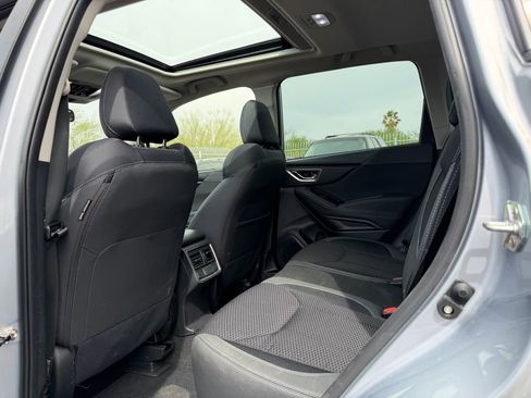 Used 2023 Subaru Forester Premium AWD/4WD image 6