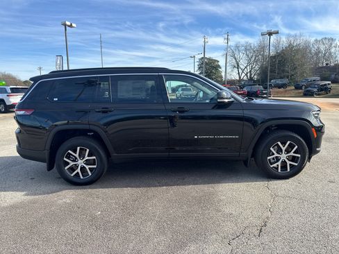 New 2025 Jeep Grand Cherokee L Limited w/ MOPAR Finishing Package image 4