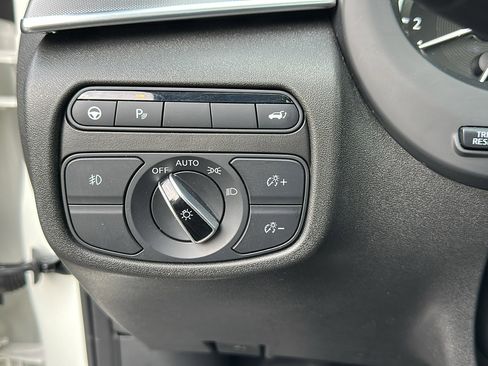 Certified 2022 INFINITI QX50 Luxe image 16