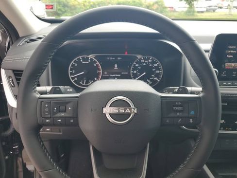 Used 2026 Nissan Rogue SV w/ SV Premium Package FWD image 19