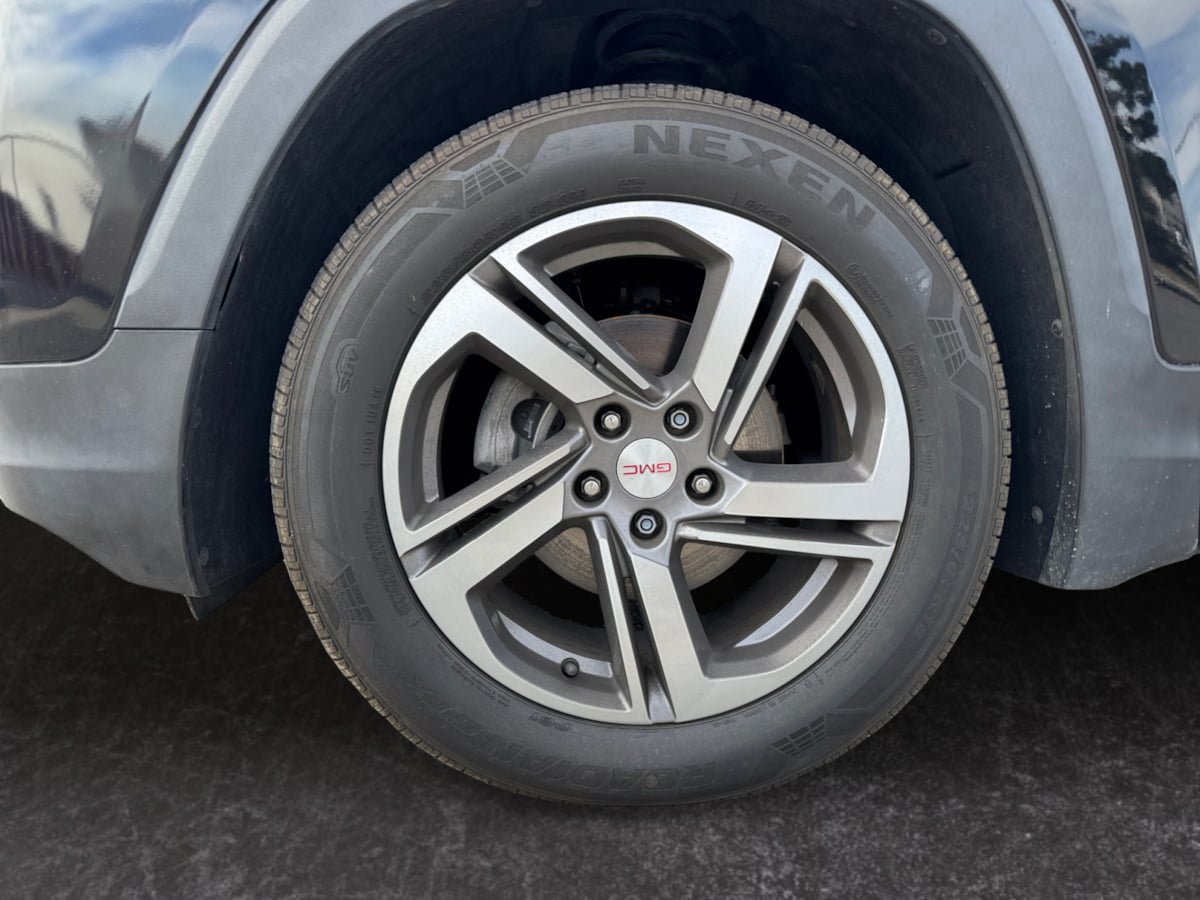 Used 2020 GMC Terrain SLT AWD/4WD image 9