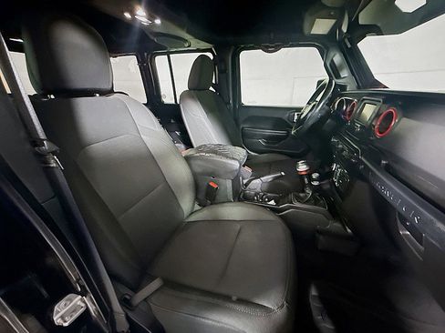 Used 2021 Jeep Wrangler Unlimited Sport AWD/4WD image 24