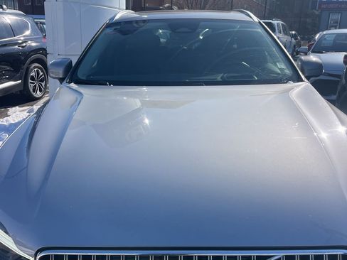 Used 2023 Volvo XC60 B6 Ultimate w/ Climate Package image 21