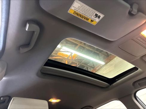 Used 2020 Honda CR-V Touring image 24