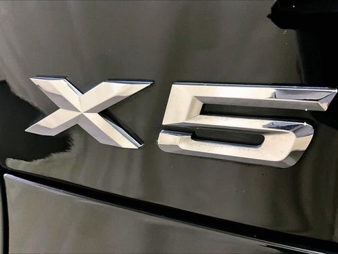 Used 2022 BMW X5 xDrive40i AWD/4WD image 9