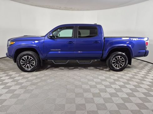 Used 2022 Toyota Tacoma TRD Sport w/ TRD Premium Sport Package RWD image 6
