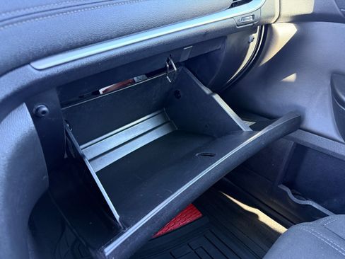 Used 2017 Chevrolet Traverse LT image 22