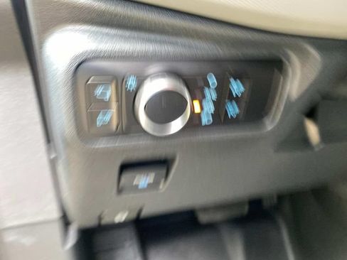 Used 2023 Ford Bronco Badlands w/ Sasquatch Package AWD/4WD image 16