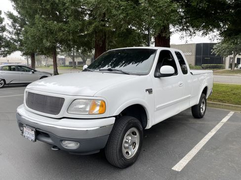 Used 2000 Ford F150 XL image 3