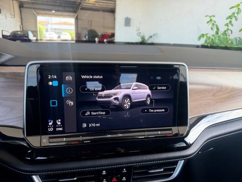 Used 2026 Volkswagen Atlas SE FWD image 16