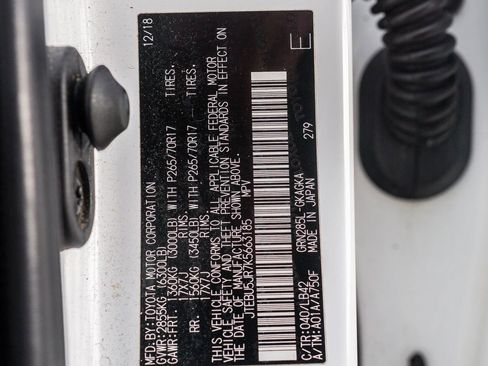 Used 2019 Toyota 4Runner SR5 Premium image 32