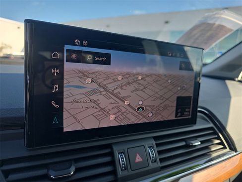 Used 2022 Audi Q5 2.0T Premium Plus w/ Premium Plus Package image 24