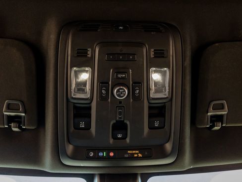 Used 2021 GMC Yukon Denali w/ Denali Ultimate Package image 25