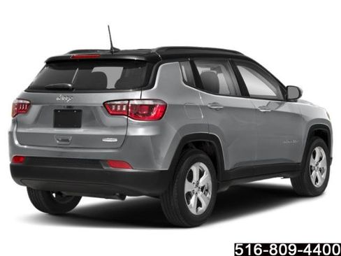 Used 2018 Jeep Compass Latitude AWD/4WD image 2