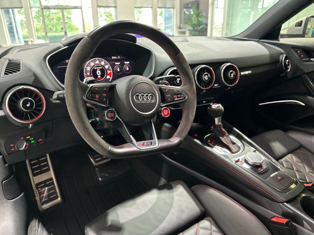 Used 2018 Audi TT RS AWD/4WD image 3