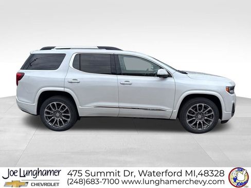 Used 2023 GMC Acadia Denali w/ Denali Ultimate Package image 2
