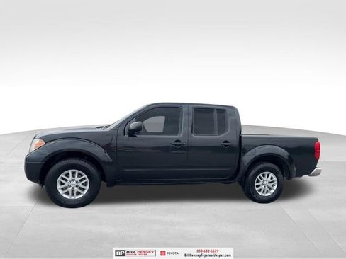 Used 2019 Nissan Frontier SV RWD image 2