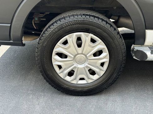 Used 2023 Ford Transit 250 Low Roof w/ Exterior Upgrade Package image 21