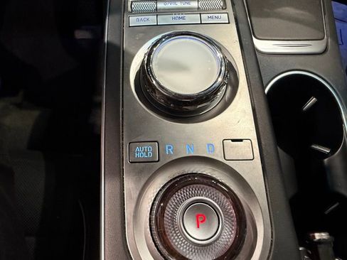 Used 2023 Genesis GV70 2.5T w/ Advanced Package AWD/4WD image 21