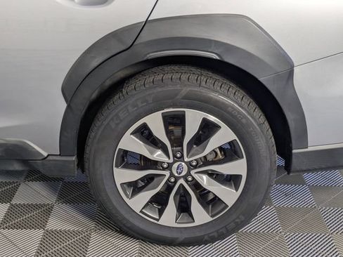 Used 2023 Subaru Outback Limited AWD/4WD image 7