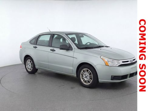 Used 2010 Ford Focus SE image 3