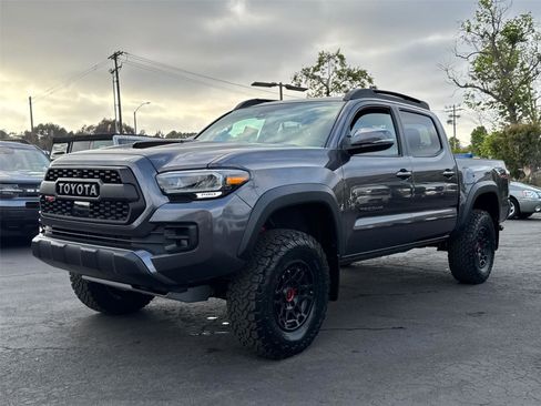 Used 2022 Toyota Tacoma TRD Pro AWD/4WD image 4
