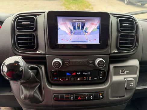 Used 2024 RAM ProMaster 2500 w/ Safety Group FWD image 16