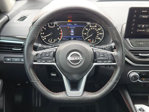 Used 2023 Nissan Altima 2.5 SR w/ SR Premium Package FWD image 20