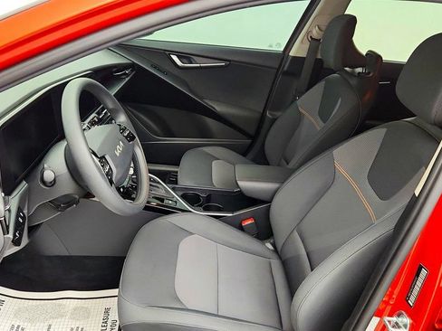 Used 2023 Kia Niro LX FWD image 19