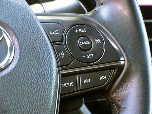 Used 2022 Toyota Camry SE FWD image 22