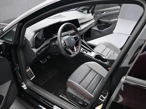 Used 2024 Volkswagen GTI SE FWD image 12