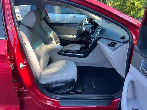 Used 2019 Hyundai Sonata SE FWD image 31