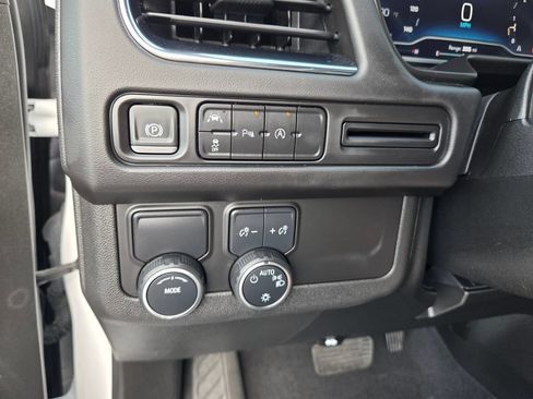 Used 2023 Chevrolet Tahoe LT RWD image 25