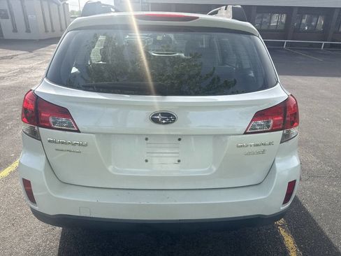 Used 2014 Subaru Outback 2.5i AWD/4WD image 8