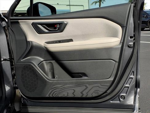 Certified 2025 Subaru Forester w/ Convenience Package #2 image 22