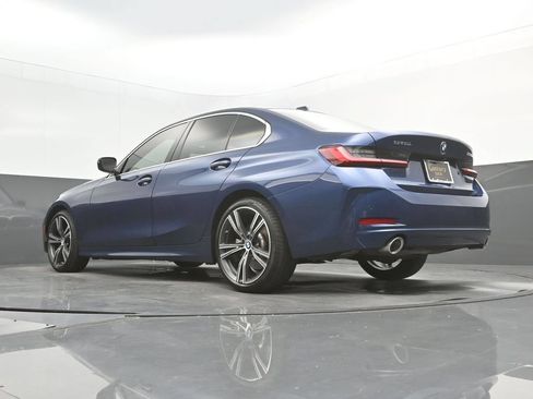 Used 2024 BMW 330i Sedan w/ Premium Package RWD image 44