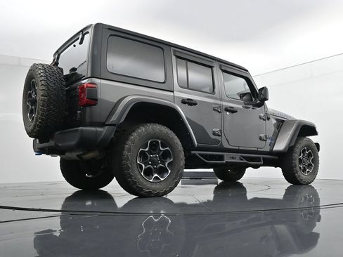 Used 2022 Jeep Wrangler Unlimited Rubicon 4xe w/ Cold Weather Group AWD/4WD image 23
