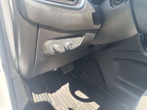 Used 2022 Chevrolet Equinox LT AWD/4WD image 23