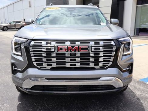 Used 2026 GMC Terrain Denali AWD/4WD image 2