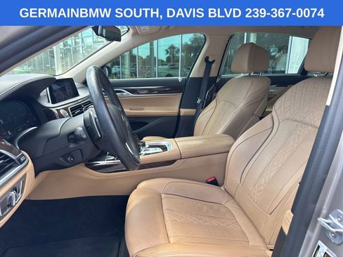 Used 2020 BMW 750i xDrive w/ Executive Package AWD/4WD image 17