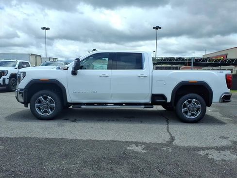 New 2026 GMC Sierra 2500 SLE w/ SLE Value Package; AWD/4WD image 4