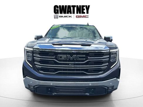 Used 2024 GMC Sierra 1500 SLT w/ SLT Premium Plus Package AWD/4WD image 9