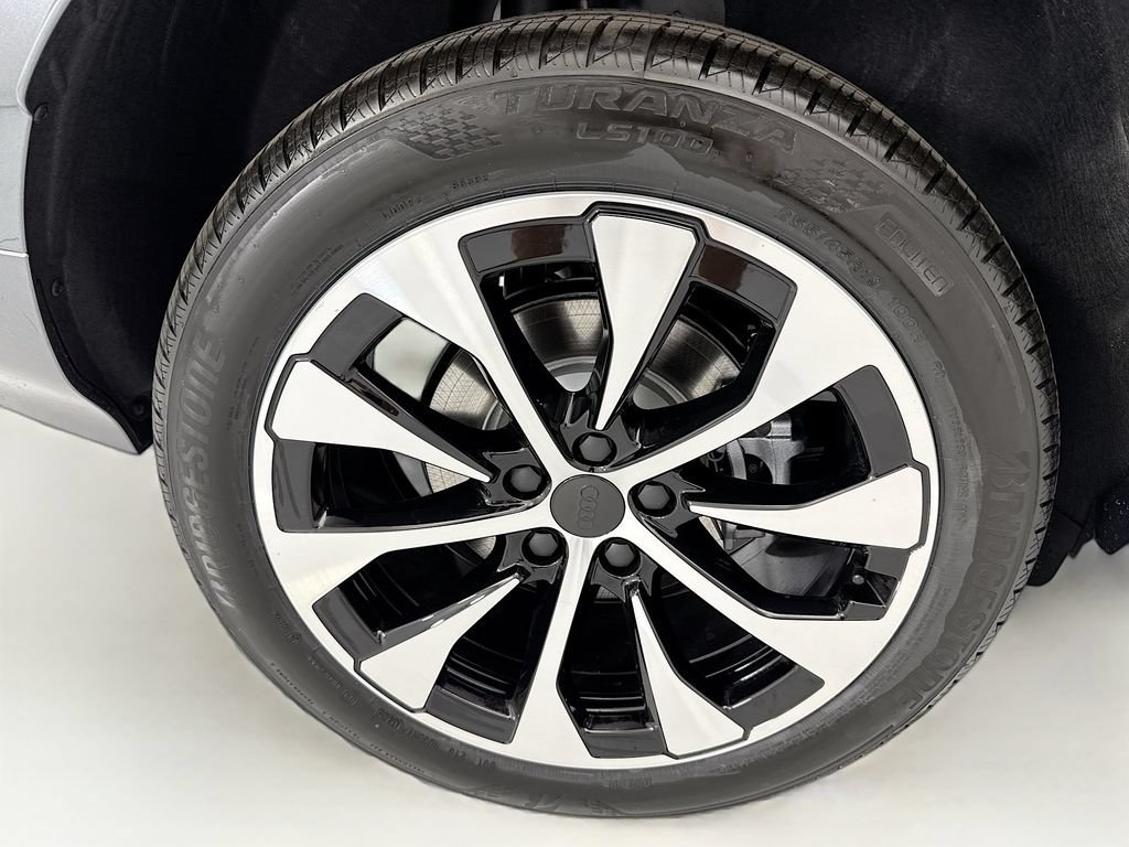 Used 2026 Audi Q3 quattro 2.0T AWD/4WD image 32